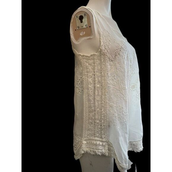 JOHNNY WAS Oversized Small White Crochet Embroidered Tank Top Fringe Blouse - Picture 4 of 6